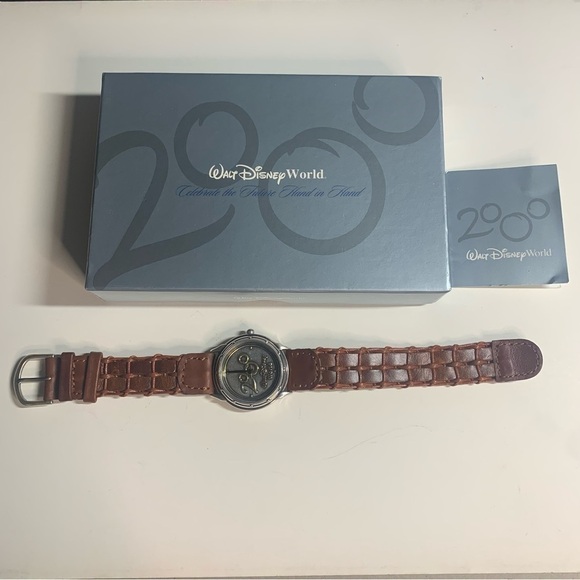 Disney 2000/Millennium Celebration Watch. Brown. - Picture 1 of 4